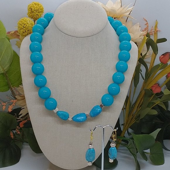 Necklace Turquoise Chunky Bead Necklace and Earrings Set" - Picture 1 of 8